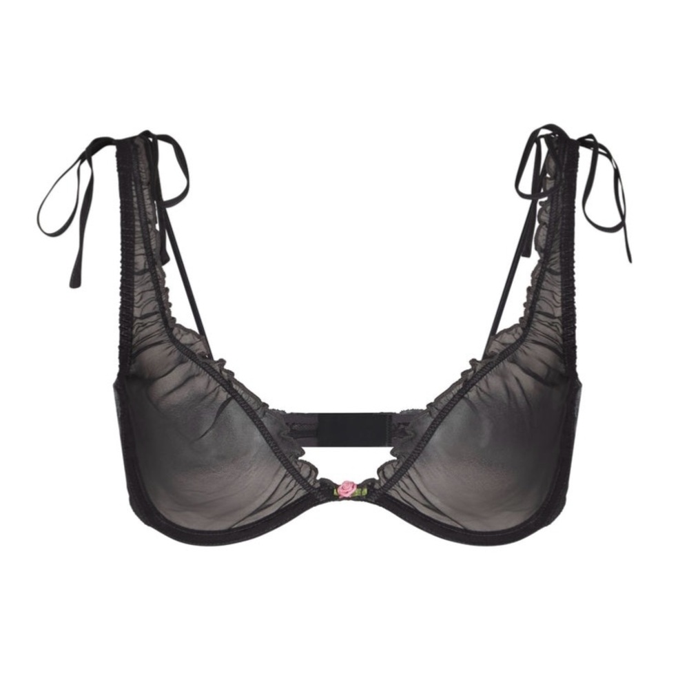 SKIMS Romance Lace unlined plunge bra Onyx M